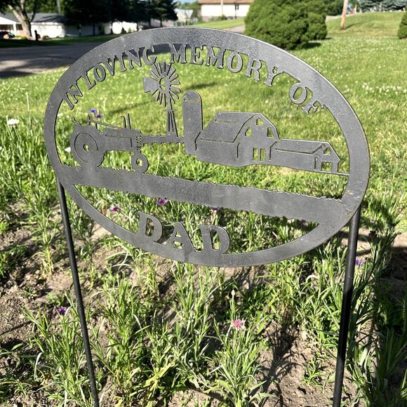 "IN LOVING MEMORY DAD" Metal Sign with Stakes Remembrance Loved Ones Farming - Picture 3 of 8